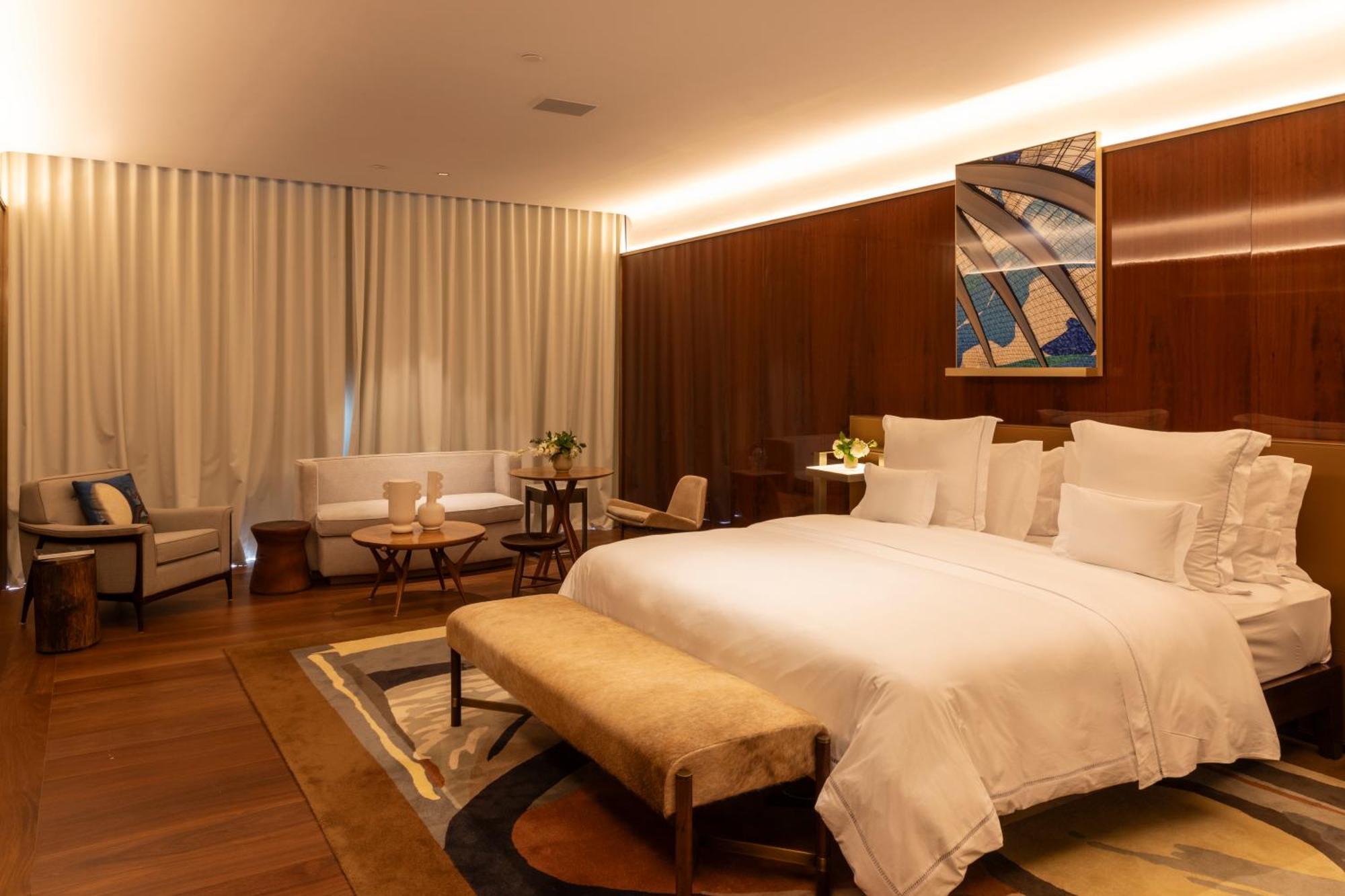 فندق Rosewood ساو باولو المظهر الخارجي الصورة A bedroom at the Four Seasons Hotel