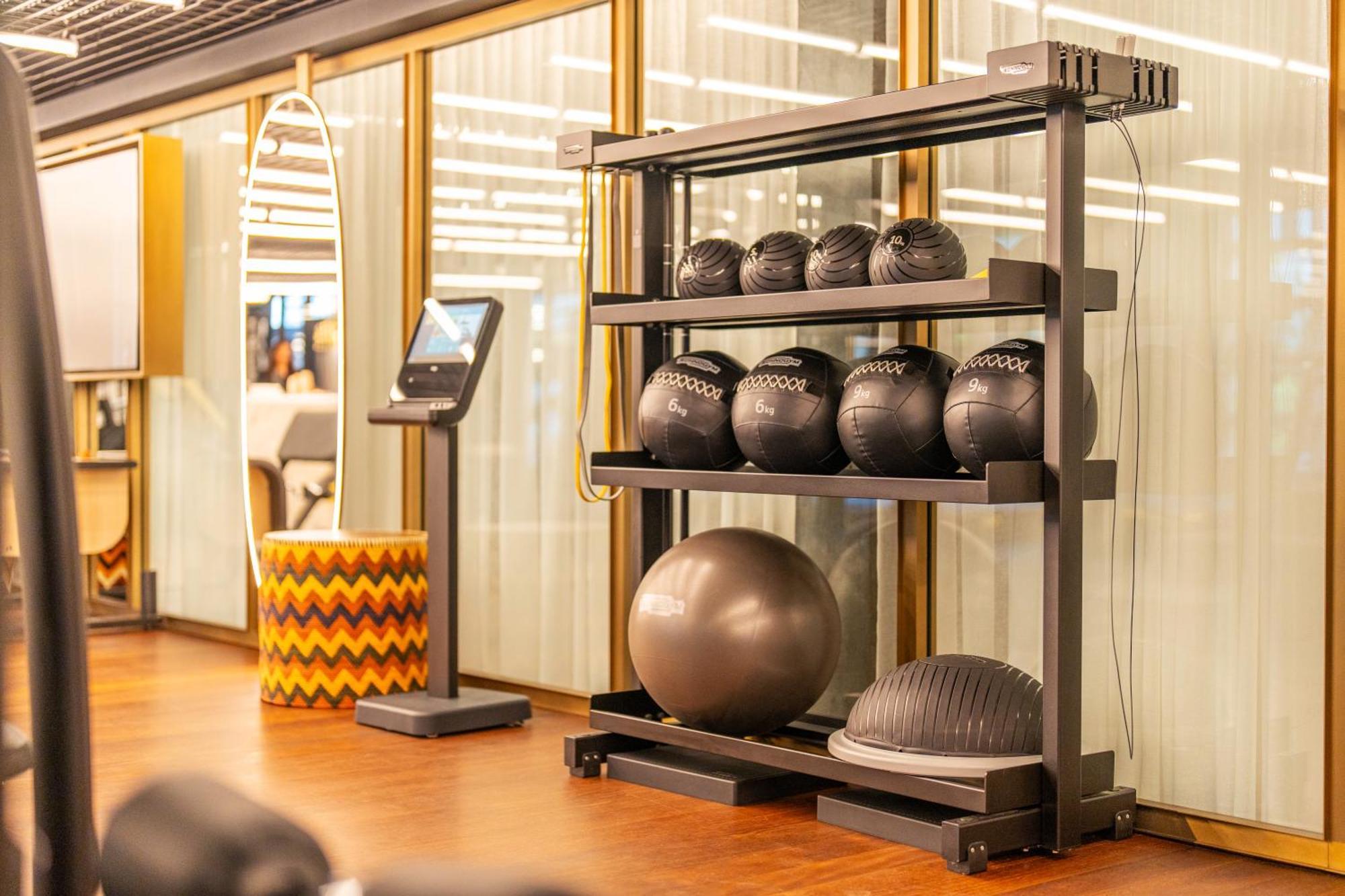 فندق Rosewood ساو باولو المظهر الخارجي الصورة The gym at the hotel